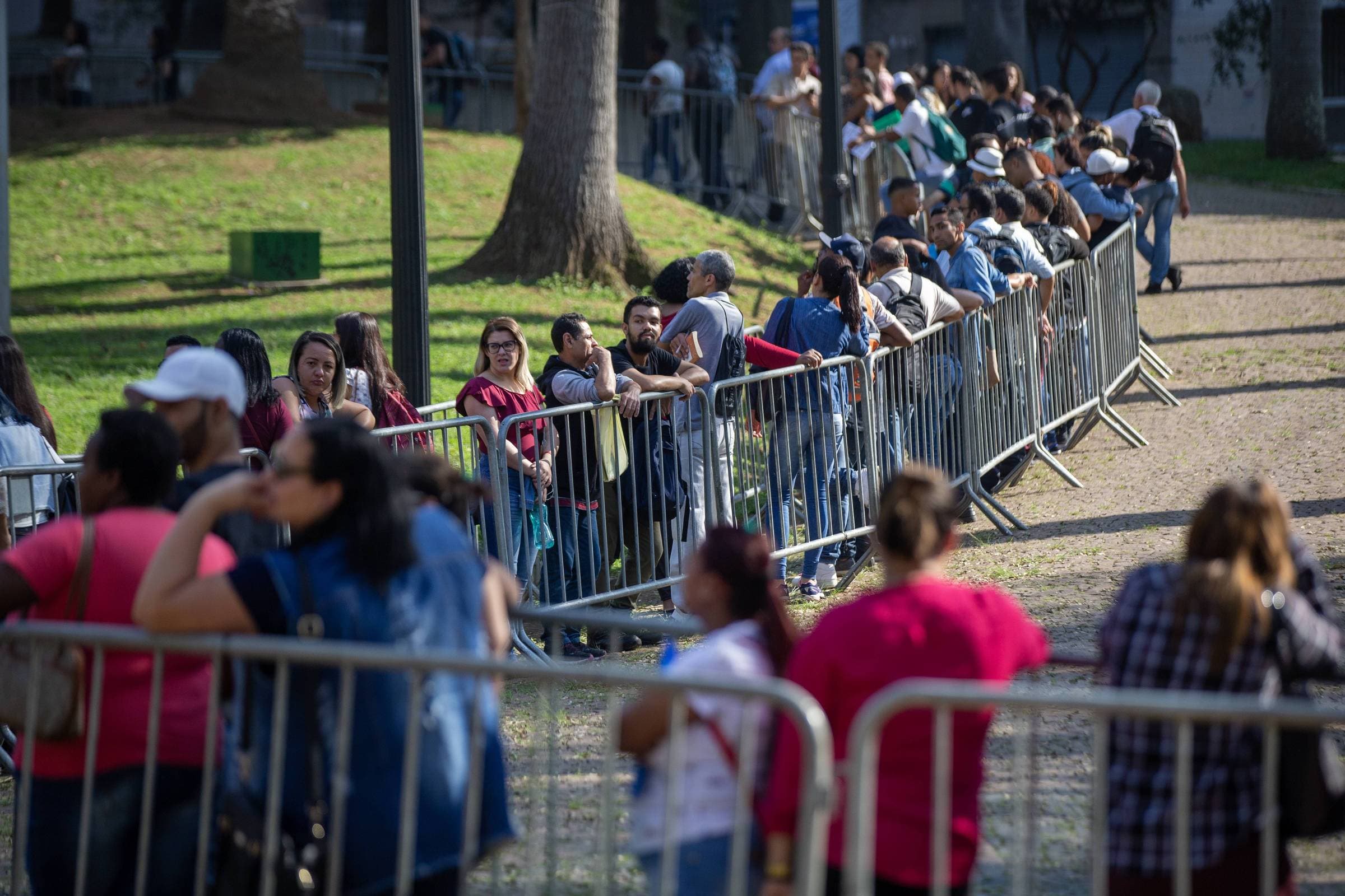 A luta digna pelo trabalho: exemplo de perseverança nacional