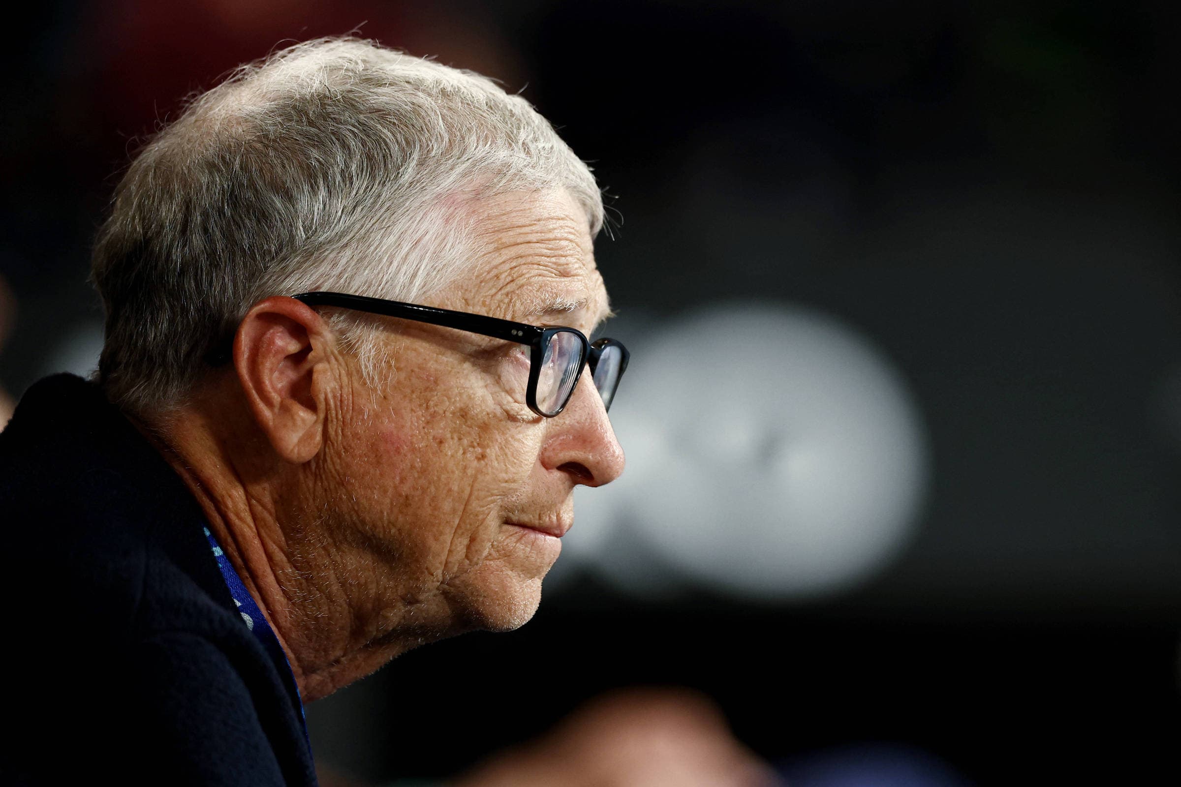 Gates Refuta Emails Falsos no Escândalo Epstein