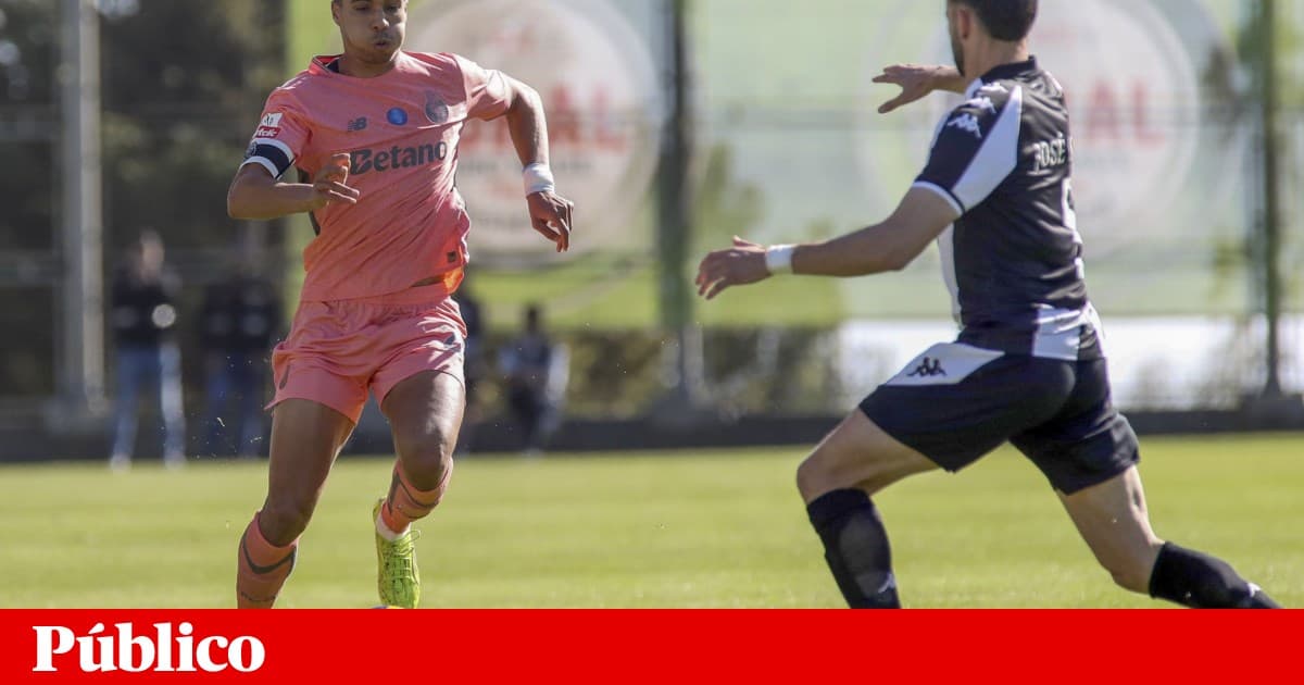 FC Porto supera adversidades e mantém liderança com vitória