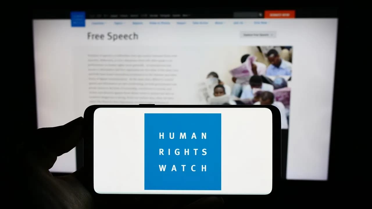 Magnata condenado: interferência estrangeira em Hong Kong