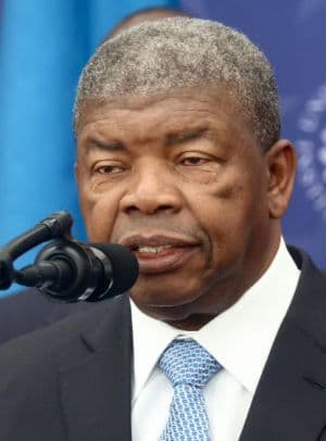 João Lourenço testemunha acordo histórico de paz em Washington