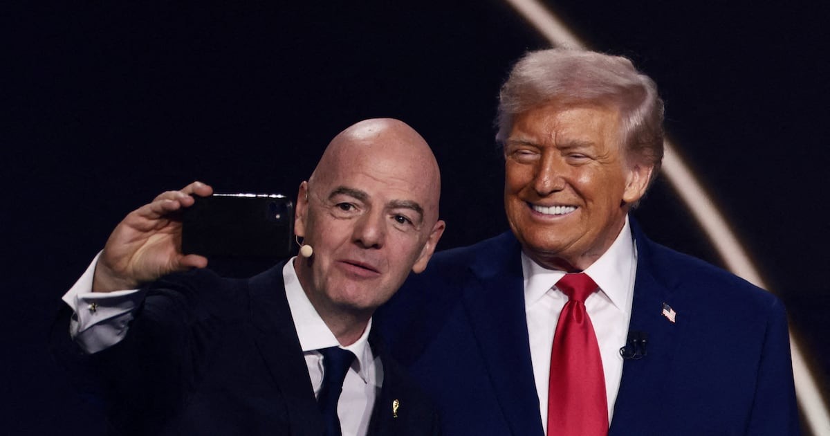 Cartão Vermelho de Trump: Interferência Política Abala a Copa do Mundo e a Soberania Desportiva
